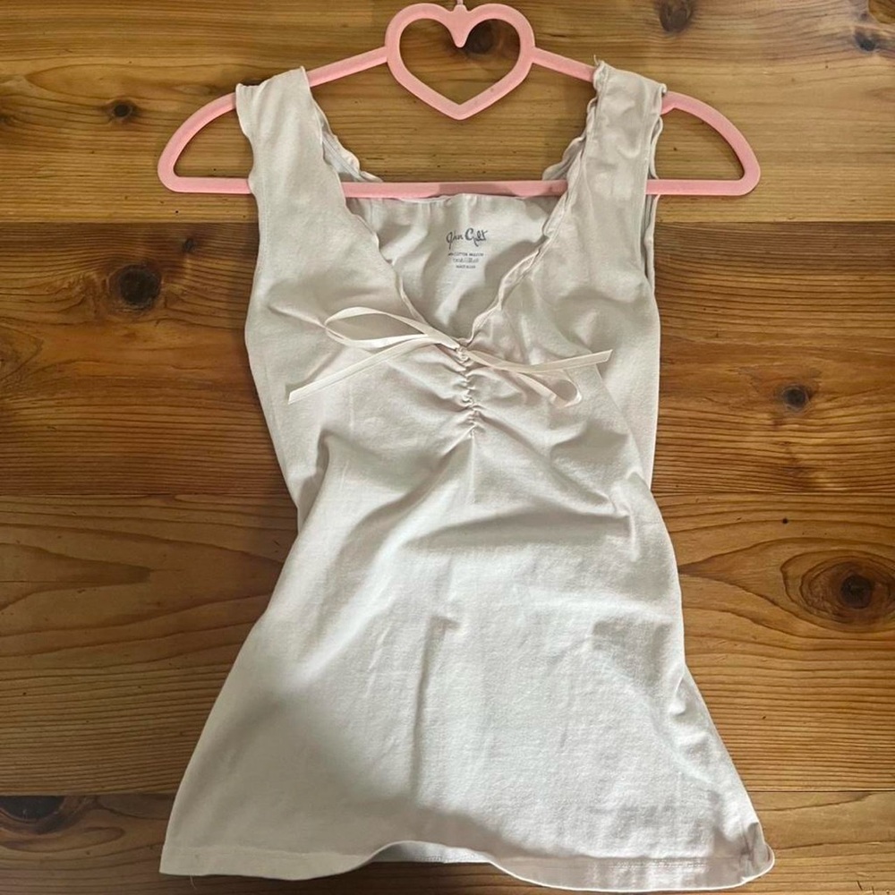 Brandy Melville Cream Sleeveless Chemise